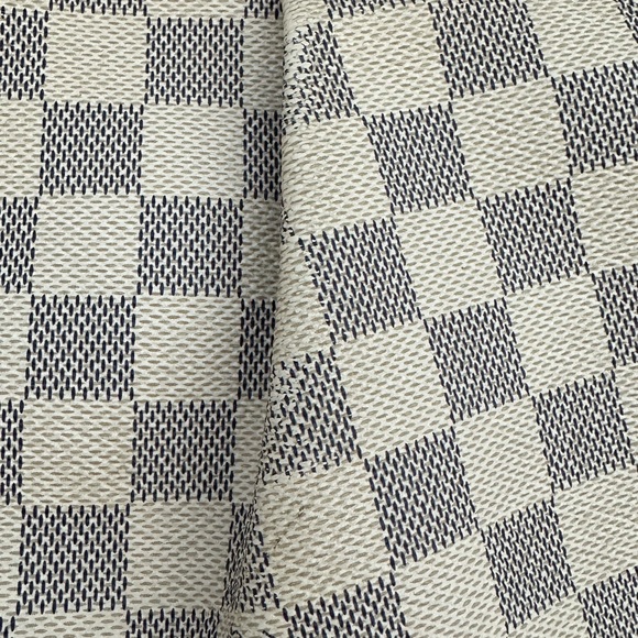 Pre-loved Louis Vuitton white canvas cross body bag. Small version. - Picture 11 of 14